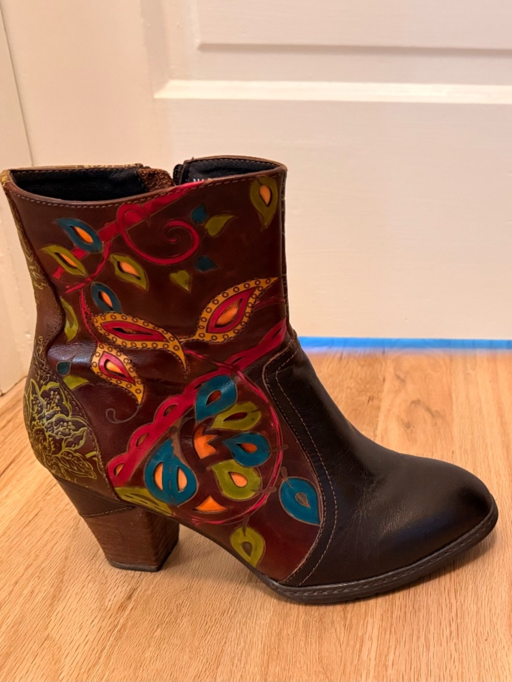L'Artiste by Spring Step Natasa Boots Size 38 (US 7.5-8) Hand-Painted Leather
